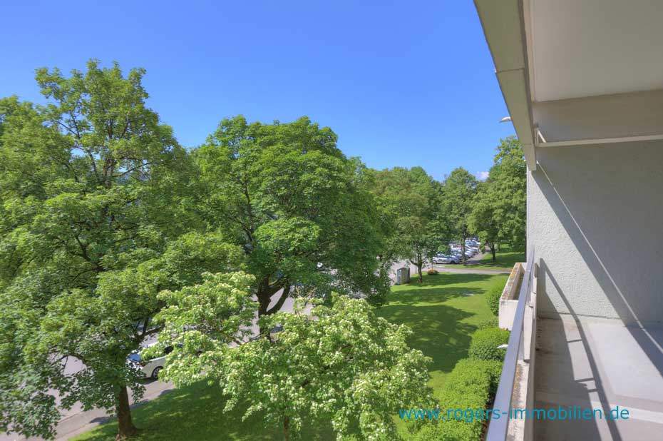 Unterhaching Immobilienmakler, Wohnung verkaufen, Blick vom Balkon 2