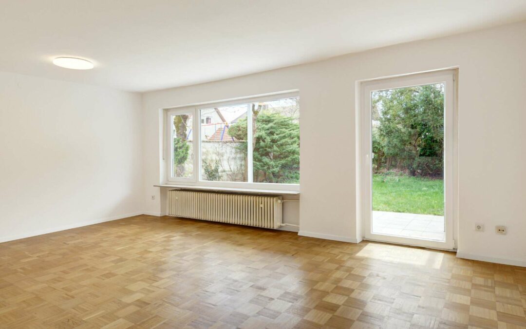 Raum für Ihre Träume: Reihenendhaus mit Charme in der Waldkolonie