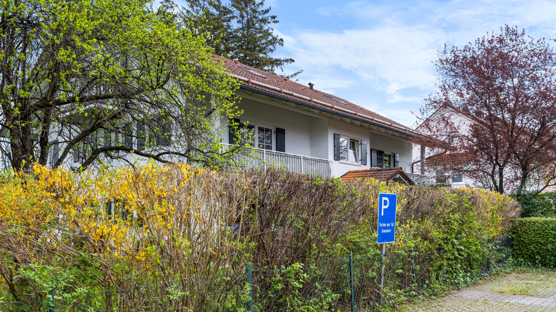 Kleiner Mehrfamilienhaus