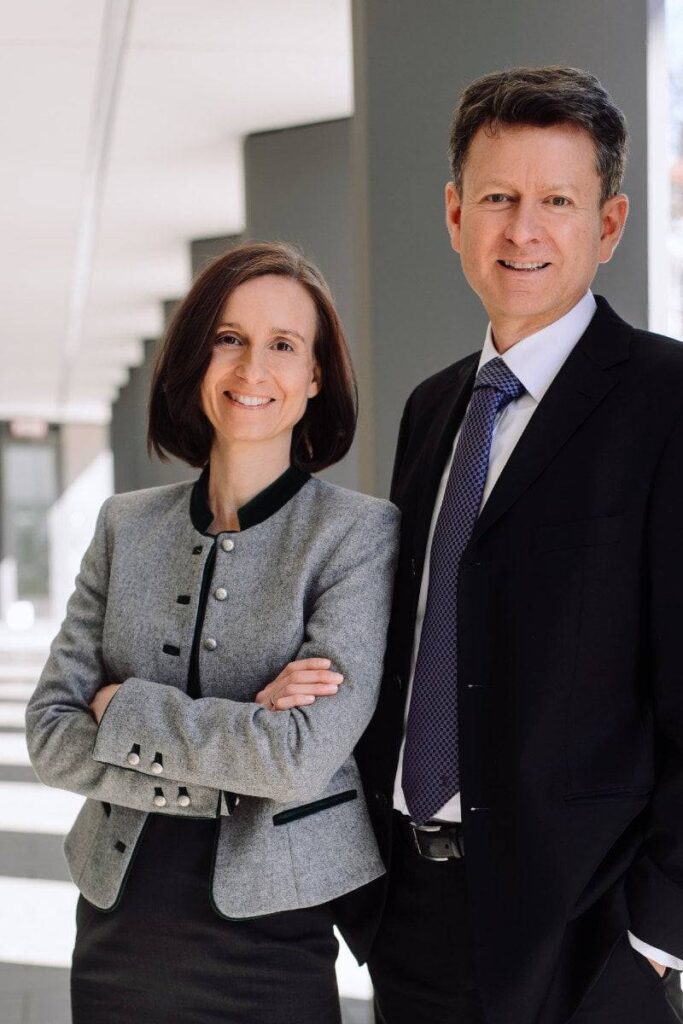 Professionelles Porträt der beiden Immobilienmakler von Rogers Immobilien München