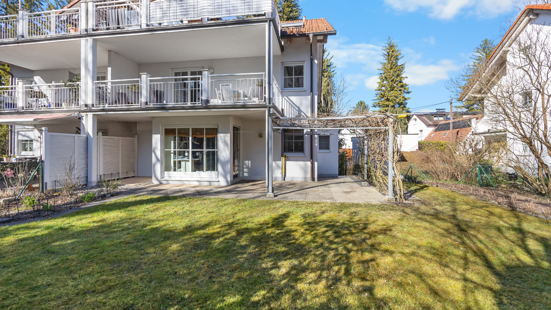 Gröbenzell-Wohnung-mieten Hausansicht