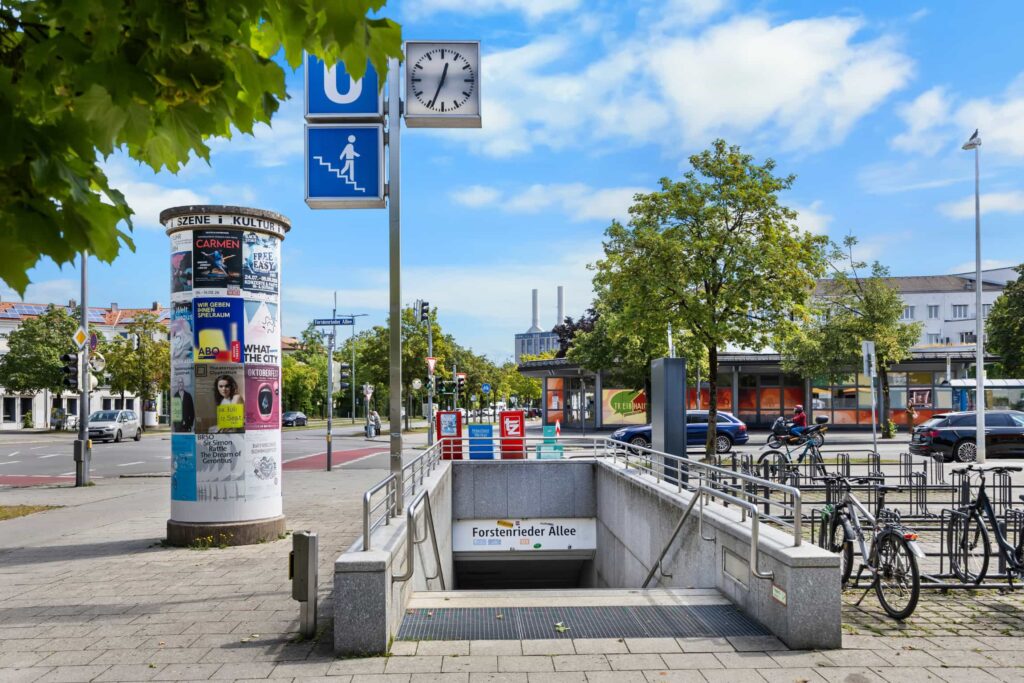 U-Bahnhof Forstenrieder Allee in fußläufiger Entfernung zur Wohnung