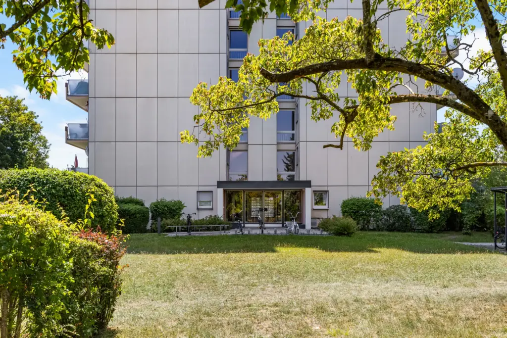 Germering Wohnung kaufen Hauseingang